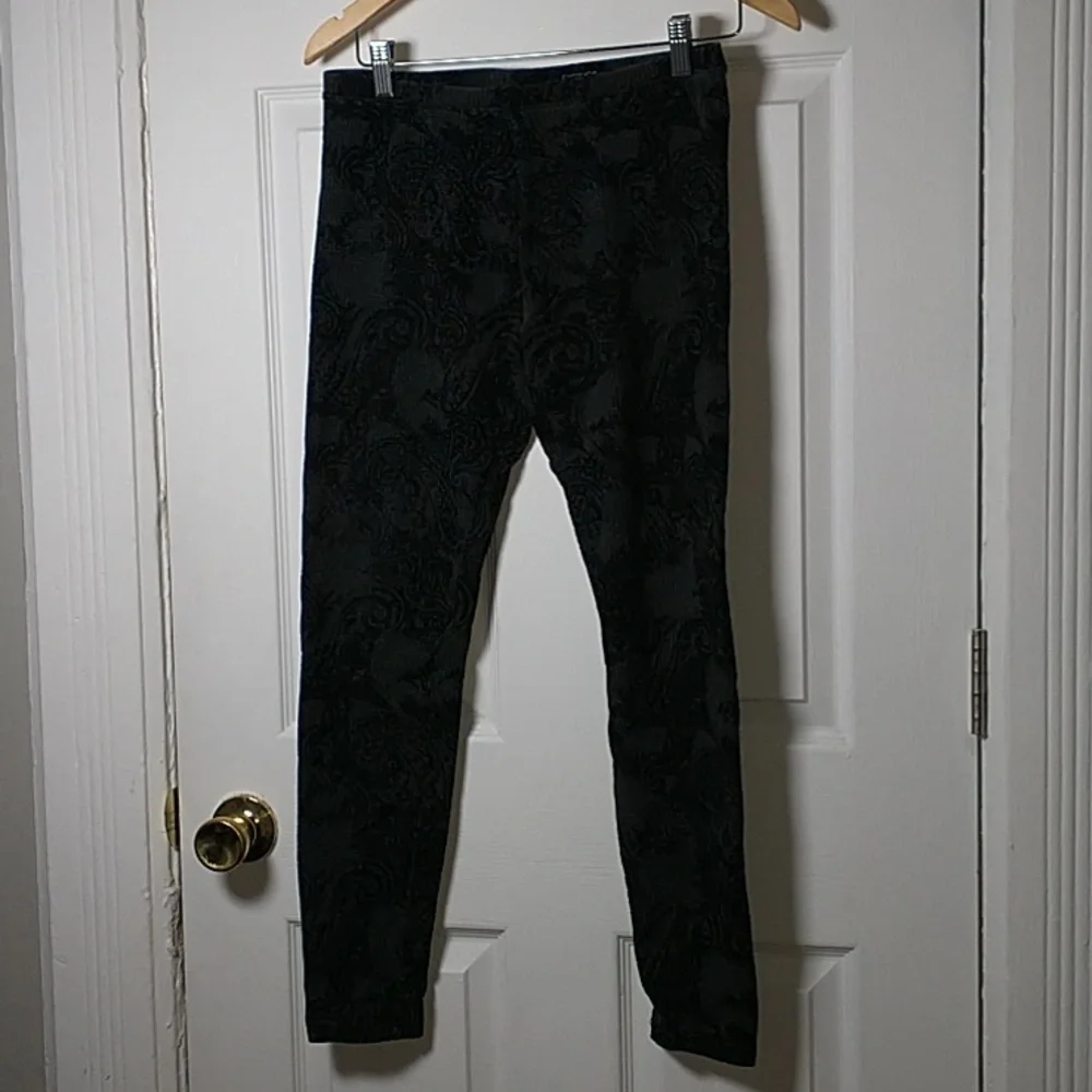 Hue black leggings with velvet tapestry print - Picture 2 of 5